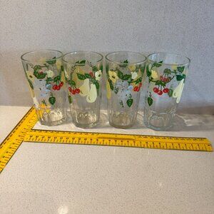 LOT OF 4 VINTAGE FRUIT VEGGIES PRINTED DRINKING JUICE WINE GLASS